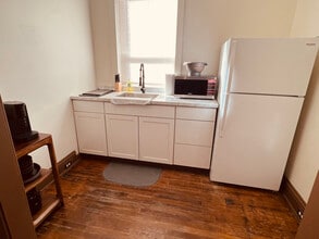 58 Dickenson St in Williamson, WV - Building Photo - Building Photo