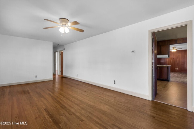 2307 Woodland Ave in New Bern, NC - Building Photo - Building Photo