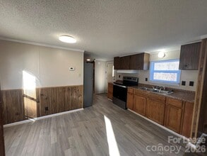 108 Ricks Ln in Mooresville, NC - Building Photo - Building Photo