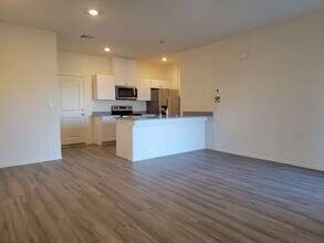 456 Horizon Cv Pl in Henderson, NV - Building Photo - Building Photo
