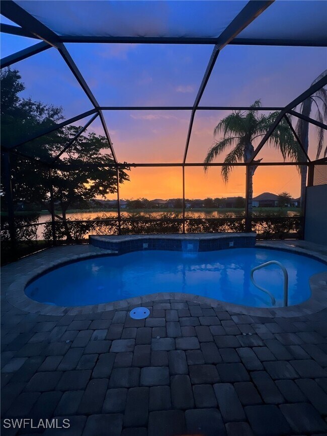 7631 Jacaranda Ln in Naples, FL - Building Photo - Building Photo