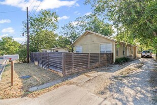 8607 Guadalupe St, Unit A in Austin, TX - Building Photo