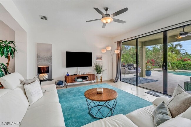 3295 Tahoe Ct in Naples, FL - Building Photo - Building Photo