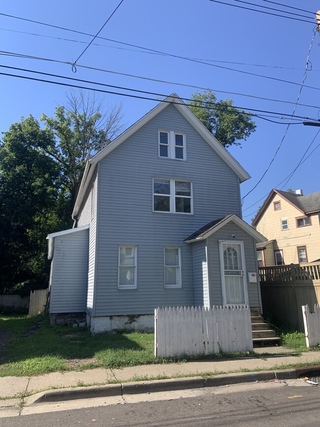 property at 7 King Ave