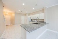 996 Hampton Cir in Naples, FL - Building Photo - Building Photo