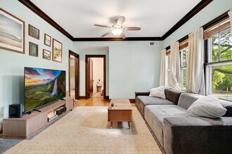 1701 Dempster St in Evanston, IL - Building Photo - Building Photo