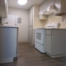 1411 27th St in Sacramento, CA - Foto de edificio - Building Photo