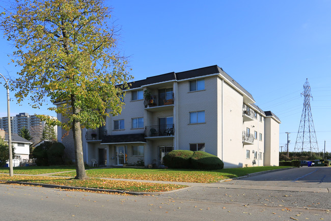 201 Traynor Ave in Kitchener, ON - Building Photo - Primary Photo