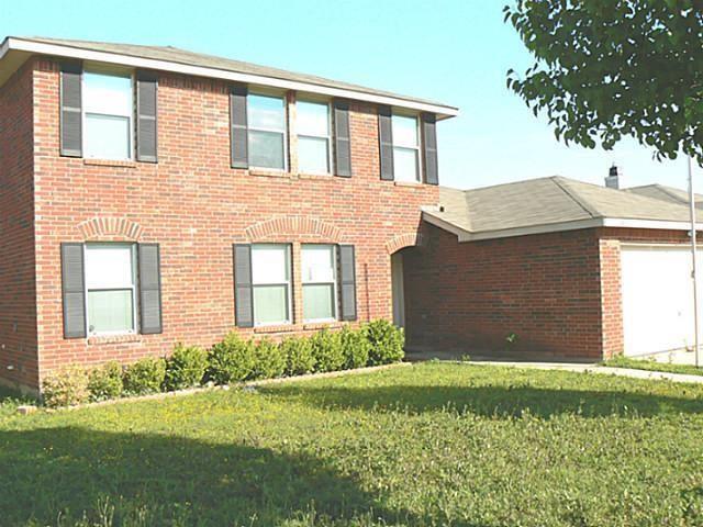 931 Brooks Dr in Cedar Hill, TX - Building Photo