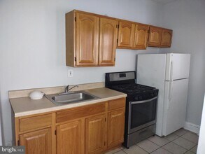 5244 Pennsgrove St in Philadelphia, PA - Building Photo - Building Photo