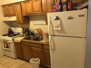 2411 W Fargo Ave in Chicago, IL - Building Photo - Building Photo