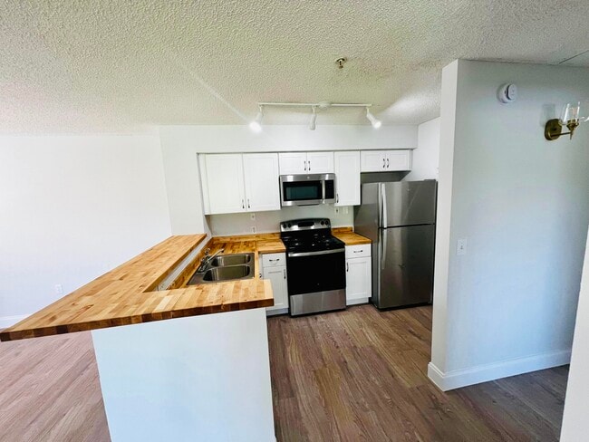 7840 Sonoma Springs Cir in Greenacres, FL - Building Photo - Building Photo