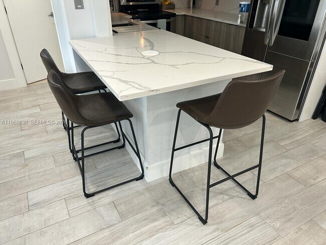 3501 Jackson St in Hollywood, FL - Building Photo - Building Photo