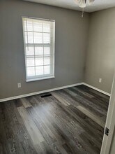 10401 Sycamore Ave in Kansas City, MO - Building Photo - Building Photo