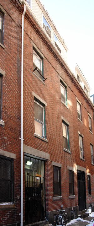 9 Oxford Pl in Boston, MA - Building Photo