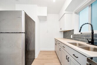 9270 E Bay Harbor Dr in Bay Harbor Islands, FL - Building Photo - Building Photo