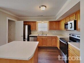 947 Lavergne Ln in La Vergne, TN - Building Photo - Building Photo