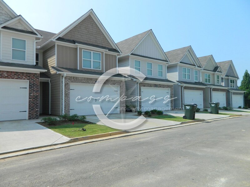 101 Squarewood Ln Photo