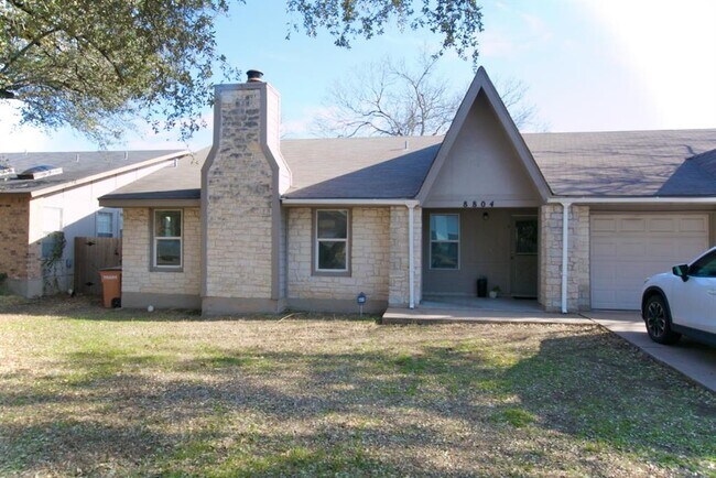 8804 Piney Point Dr in Austin, TX - Building Photo - Building Photo