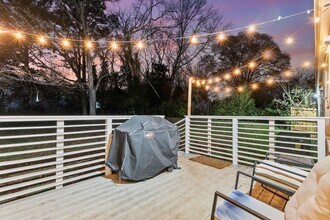 1767 Tiger Flowers Dr NW in Atlanta, GA - Foto de edificio - Building Photo