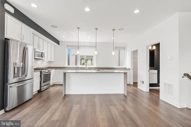 property at 3010 E Cumberland St