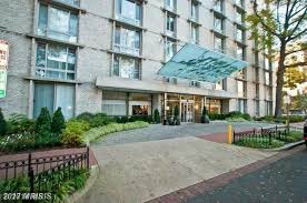 950 25th St NW, Unit 802N