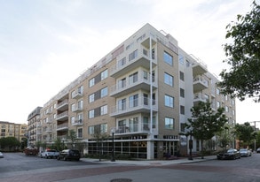 Haus 2828 in Dallas, TX - Building Photo