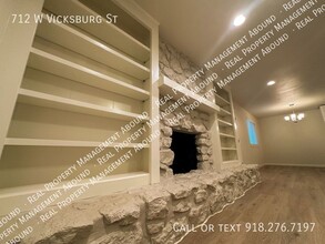712 W Vicksburg St in Broken Arrow, OK - Building Photo - Building Photo