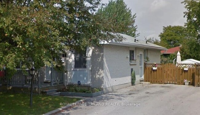 property at 46 Wellesley Cres