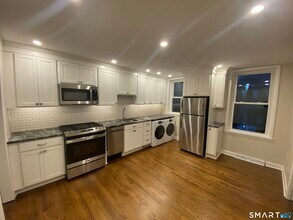 63 Warren St in New Haven, CT - Building Photo - Building Photo