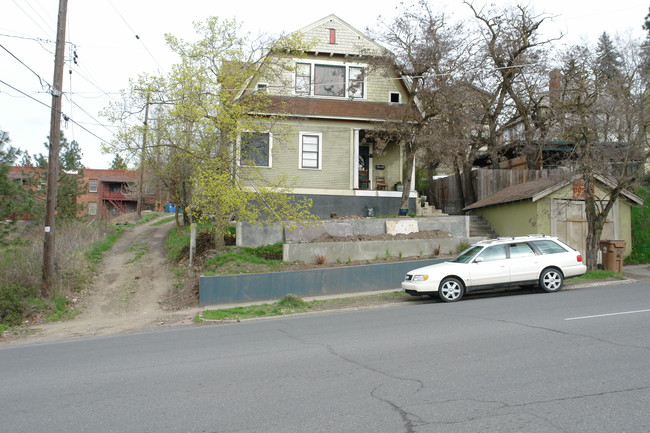 519 S Walnut St in Spokane, WA - Foto de edificio - Building Photo