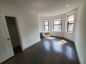 5 Peterborough St, Unit 25 in Boston, MA - Building Photo - Building Photo