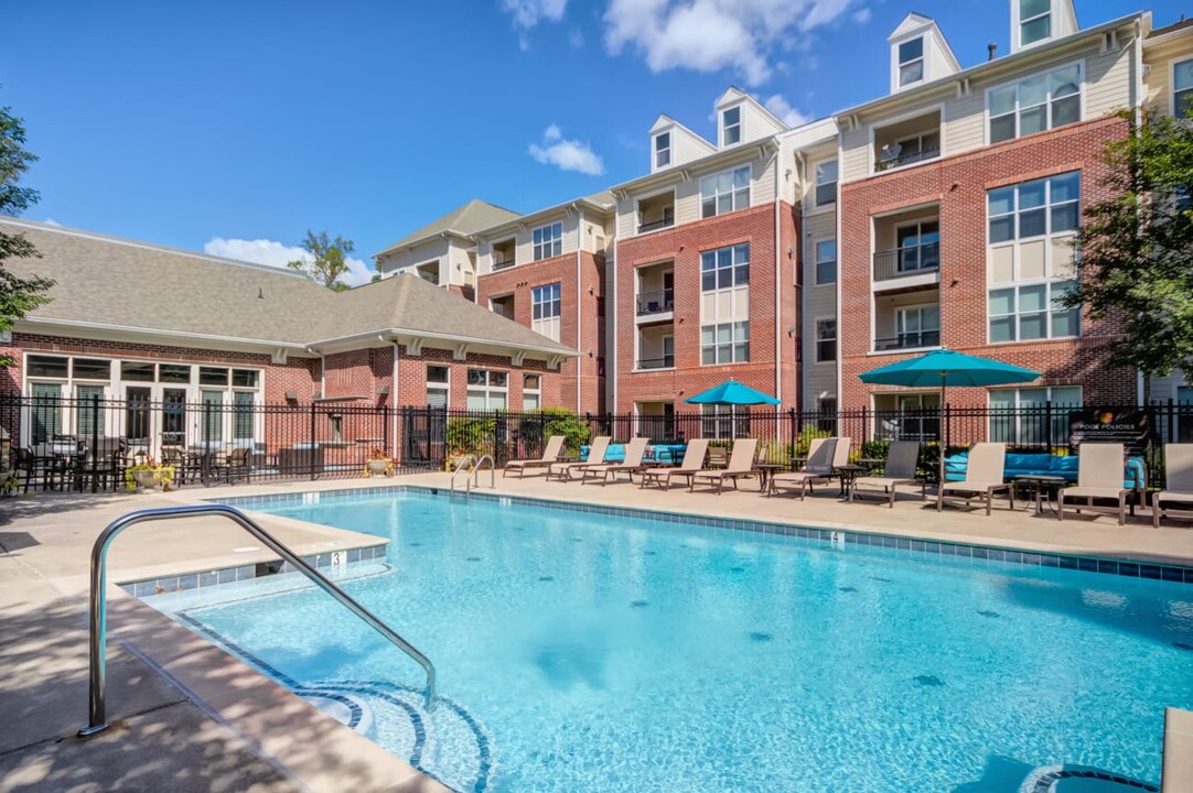 Vista Laurel Highlands in Lorton, VA - Building Photo