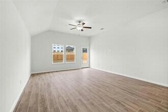 329 Bright Star Ln in Andice, TX - Building Photo - Building Photo