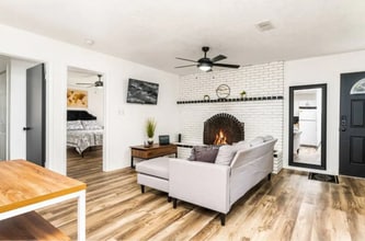 2301 Carlton Dr in Orlando, FL - Foto de edificio - Building Photo