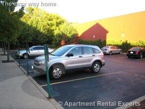 373 Highland Ave in Somerville, MA - Foto de edificio - Building Photo