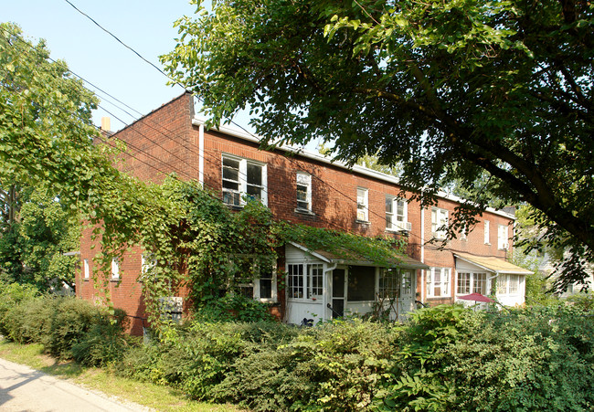 2544-2550 Adams Ave in Columbus, OH - Foto de edificio - Building Photo