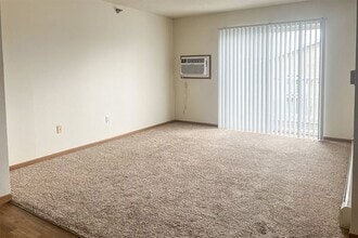 Country Club Estates in Osceola, IA - Building Photo - Building Photo