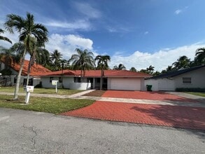 12310 SW 97th St in Miami, FL - Building Photo - Building Photo