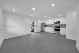 3737 NW 20th Ave in Miami, FL - Building Photo