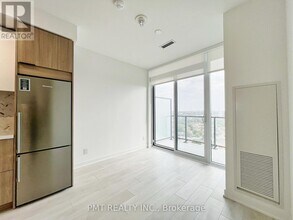 5 Defries St in Toronto, ON - Building Photo - Building Photo