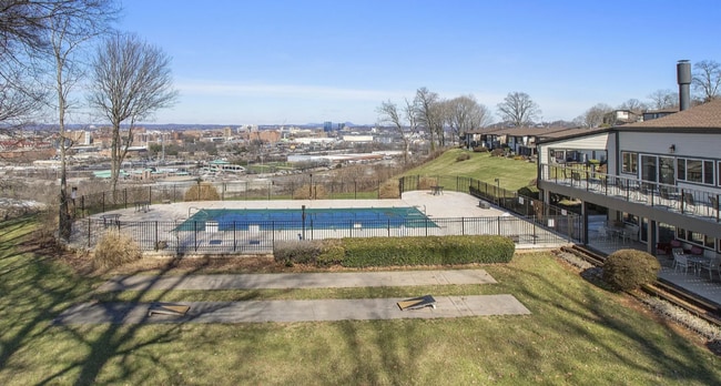 property at 1856 Cherokee Bluff Dr