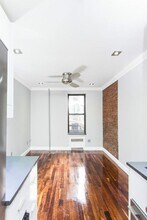 250 E 50th St, Unit 3B in New York, NY - Building Photo - Building Photo