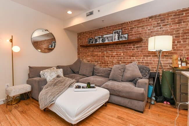 812 Washington St in Hoboken, NJ - Building Photo - Building Photo