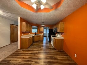 2559 N West Ave in Springfield, MO - Building Photo - Building Photo