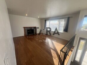 9111 Parakeet Dr in Sandy, UT - Building Photo - Building Photo