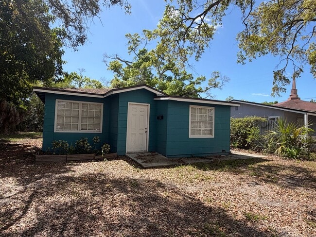 property at 2410 18th Ave S