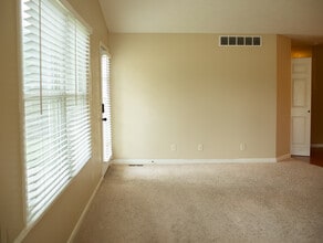 2142 Oxford Dr in Salina, KS - Building Photo - Building Photo