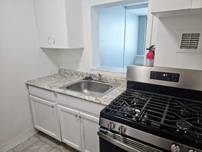 1021 Arlington Blvd, Unit 616 in Arlington, VA - Building Photo - Building Photo