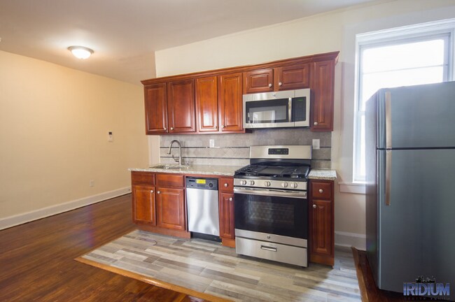 393 Main St in East Orange, NJ - Building Photo - Building Photo